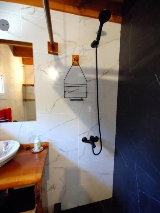 Cabana La Marilena, Para 2 Huespedes Con Desayuno El Calafate Exteriér fotografie